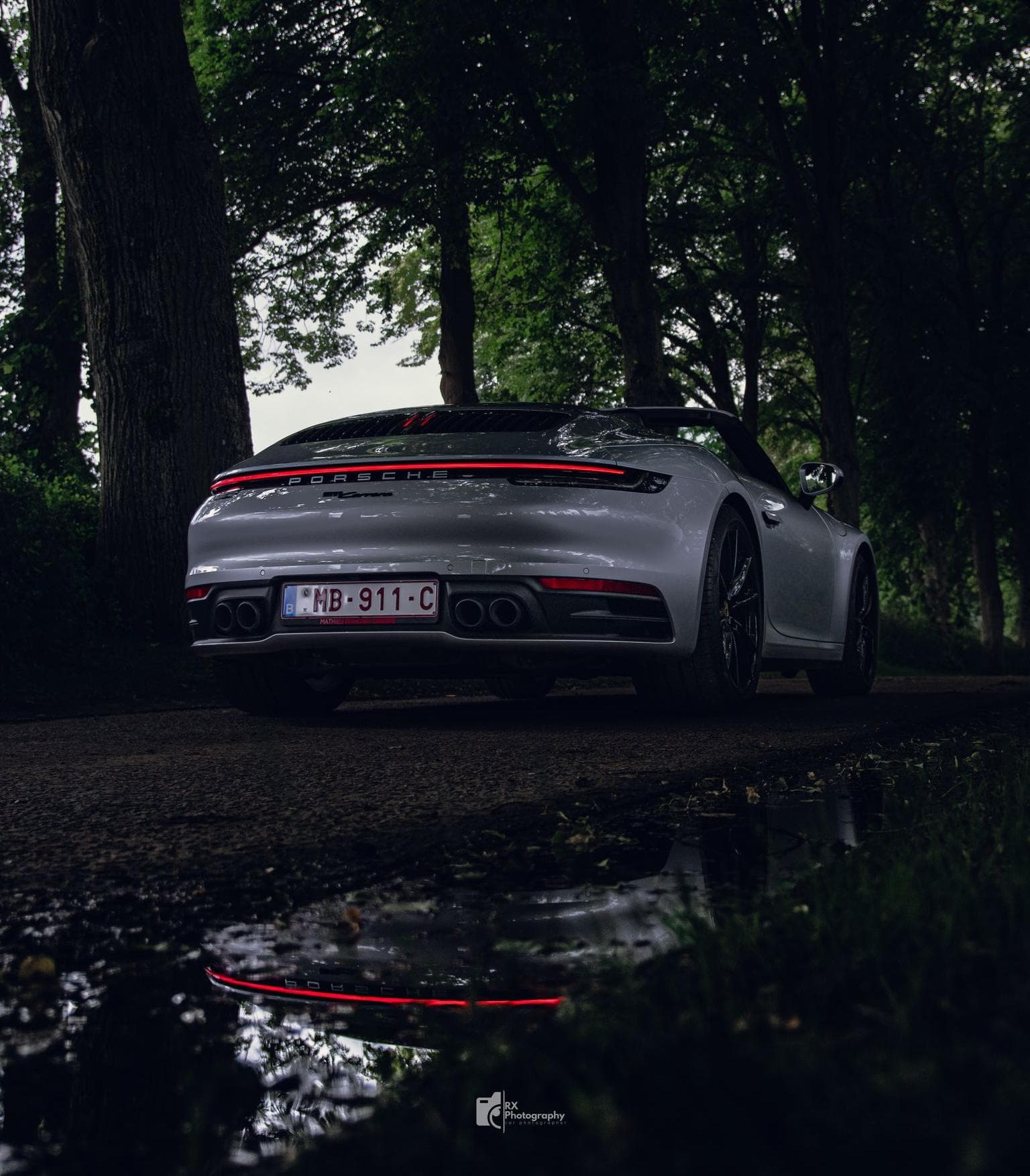 Porsche 911 Carrera Cabriolet — location de voitures d'exception en Belgique